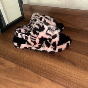 ugg fluff slippers